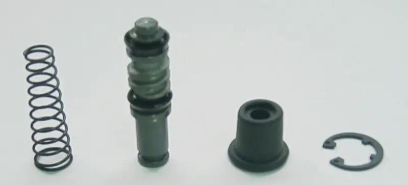 TOURMAX ZESTAW NAPRAWCZY POMPY HAMULCOWEJ PRZÓD KAWASAKI EL/EN/ER/KLR/GPZ/VN (MADE IN JAPAN) Obniżka ceny
