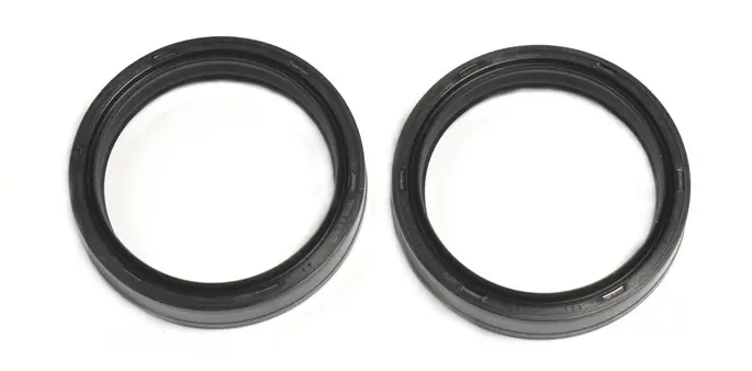 ATHENA USZCZELNIACZE PRZEDNIEGO ZAWIESZENIA OLEJOWE (2SZT.) 43X52,7X9,5/10,3, KTM SX/EXC 520 ‘00-‘01, SX/EXC/LC4 ‘00-‘01 (ARI107) Wybór klientów