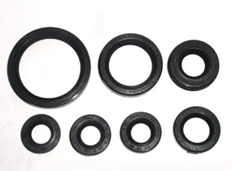 BRONCO KOMPLET (ZESTAW) USZCZELNIACZY SILNIKOWYCH YAMAHA YFM660 RAPTOR ‘01-‘05 (7 SZT.) (AT-09645) Bestseller